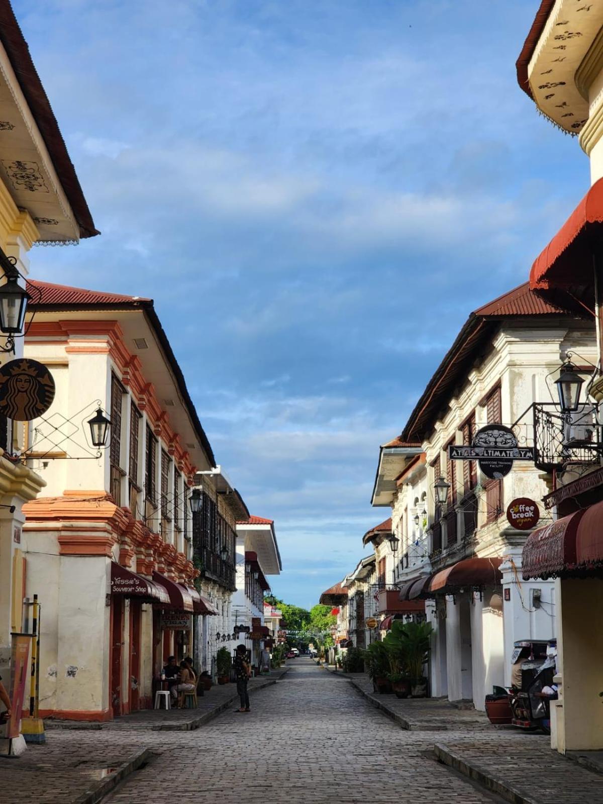 The Orange House - Vigan Villa Exterior photo
