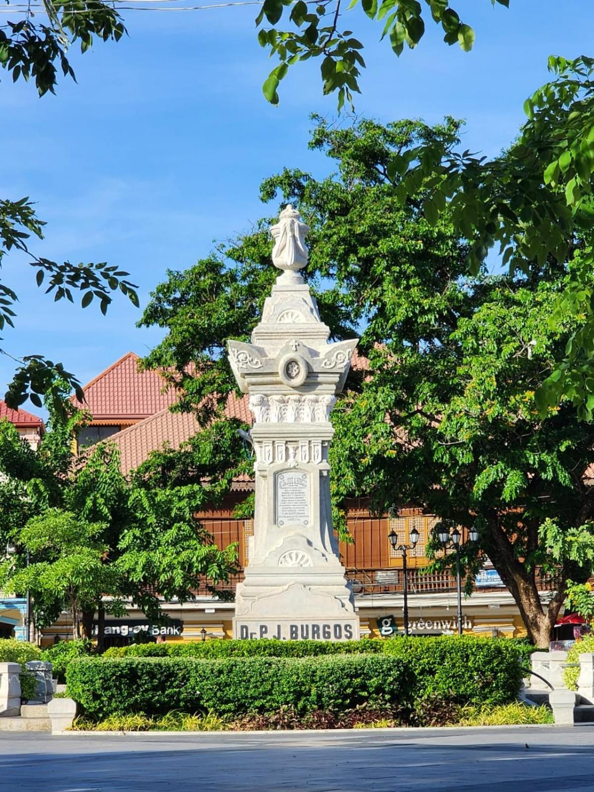 The Orange House - Vigan Villa Exterior photo