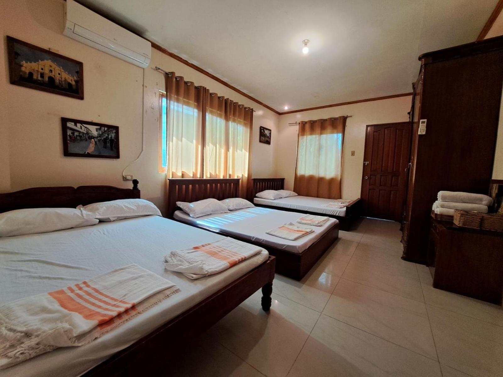 The Orange House - Vigan Villa Exterior photo